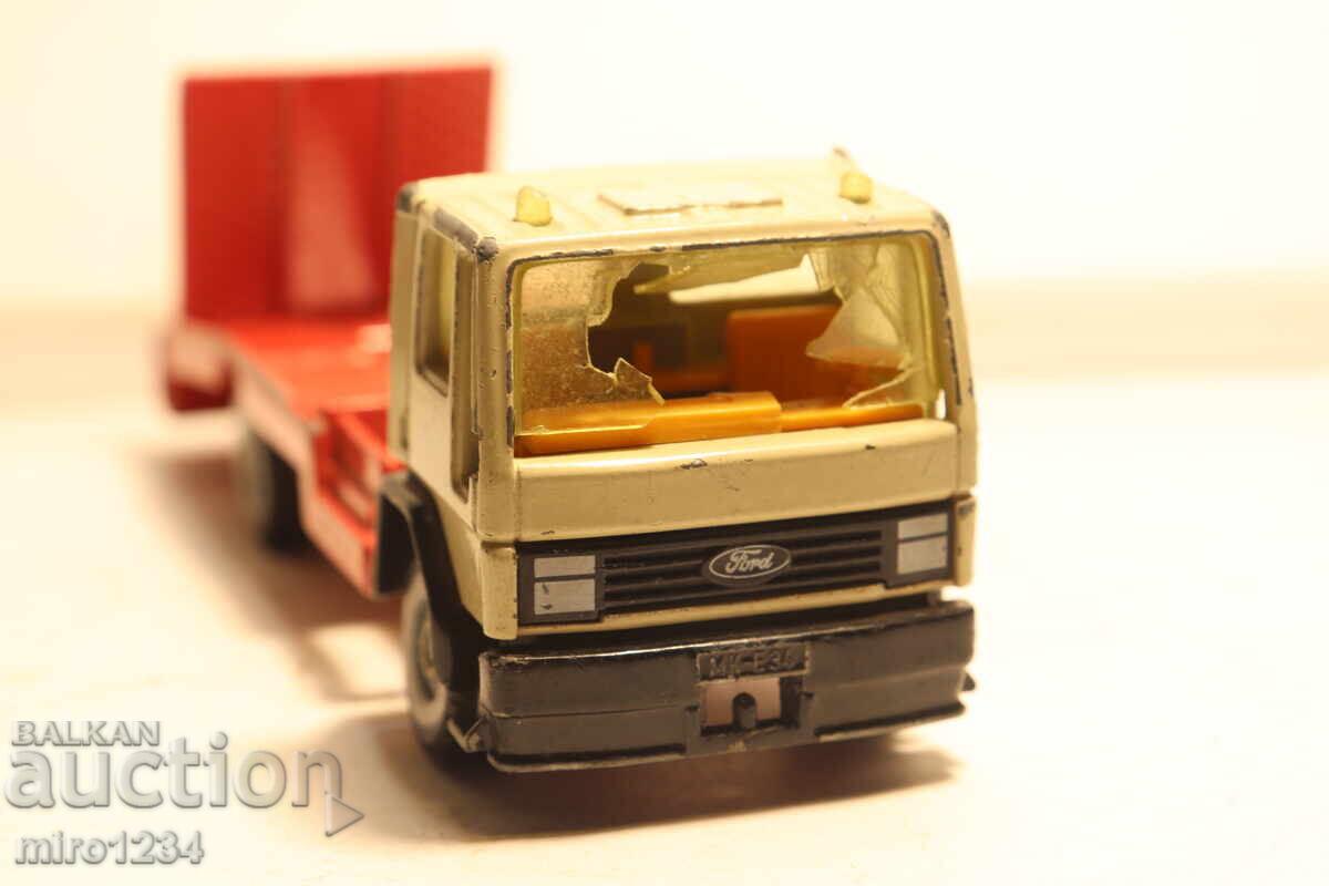 1/50 SIKU FORD TOW TRUCK ROADSIDE ASSISTANCE TRUCK MODEL with price € 1.50 | 2.93 BGN 1/50 SIKU FORD TOW TRUCK ROADSIDE ASSISTANCE TRUCK MODEL with price € 1.50 | 2.93 BGN