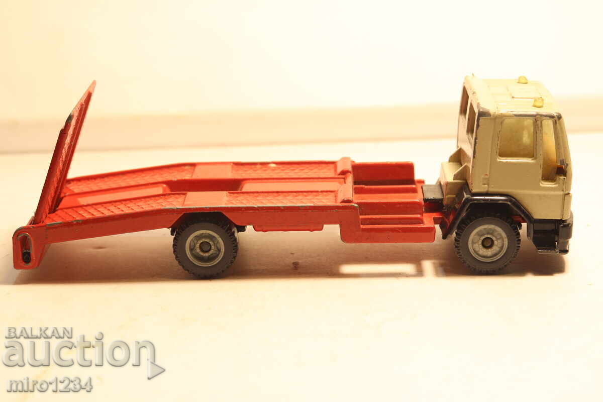 1/50 SIKU FORD TOW TRUCK ROADSIDE ASSISTANCE TRUCK MODEL 1/50 SIKU FORD TOW TRUCK ROADSIDE ASSISTANCE TRUCK MODEL