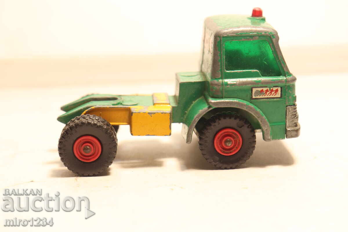 Licitație MATCHBOX KING SIZE MAȘINUȚĂ CAMION MODEL Licitație MATCHBOX KING SIZE MAȘINUȚĂ CAMION MODEL