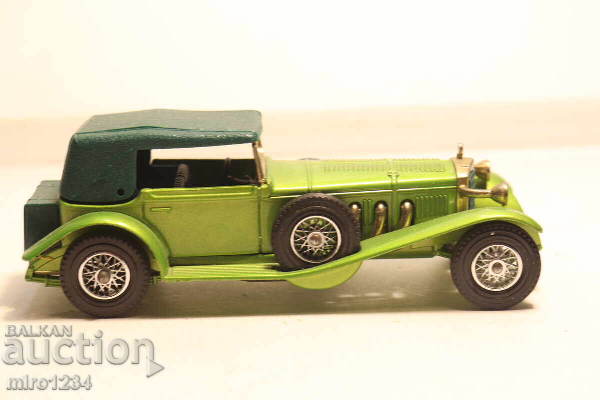 Livrarea MAȘINUȚĂ JUCĂRIE MATCHBOX MERCEDES 1/43 MODEL RETRO