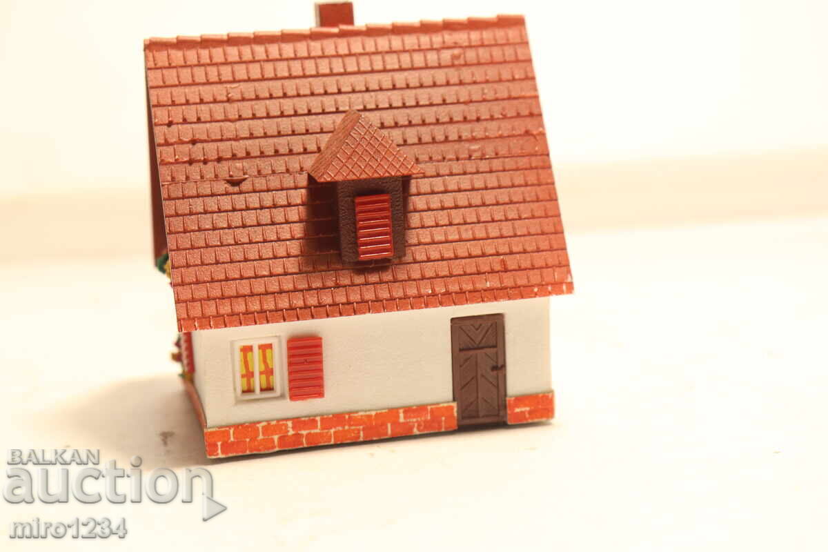 Licitație 1/120?? VOLLMER??? CASĂ MACHETĂ CONSTRUCȚIE MODEL FEROVIAR GARĂ Licitație 1/120?? VOLLMER??? CASĂ MACHETĂ CONSTRUCȚIE MODEL FEROVIAR GARĂ