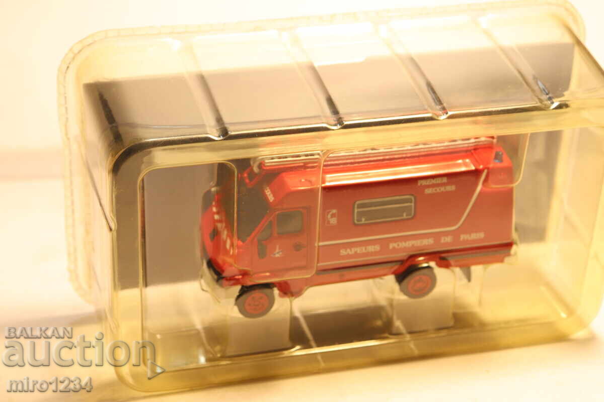 MODEL MAȘINĂ DE POMPIERI RENAULT 1/72 cu preț € 0.01 | 0.02 BGN MODEL MAȘINĂ DE POMPIERI RENAULT 1/72 cu preț € 0.01 | 0.02 BGN