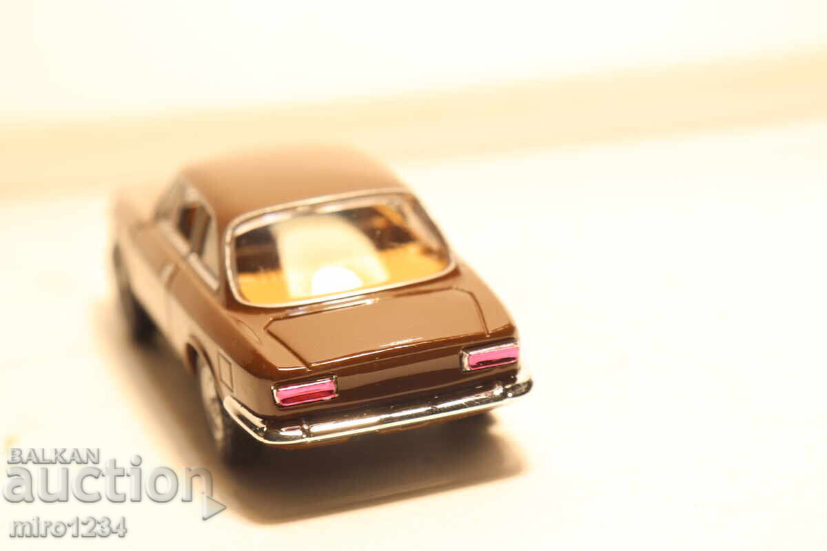MODEL MAȘINUȚĂ 1/43 SOLIDO ALFA ROMEO - 6 MODEL MAȘINUȚĂ 1/43 SOLIDO ALFA ROMEO - 6