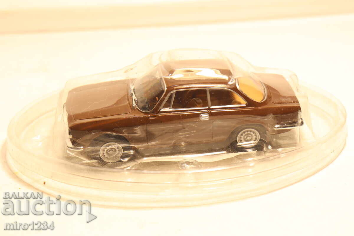 MODEL MAȘINUȚĂ 1/43 SOLIDO ALFA ROMEO MODEL MAȘINUȚĂ 1/43 SOLIDO ALFA ROMEO