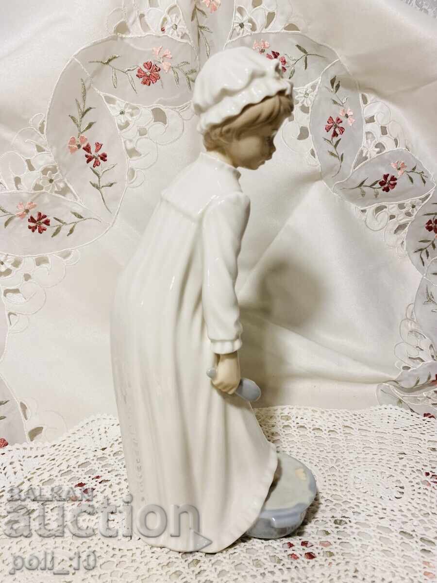Licitație figurina de portelan