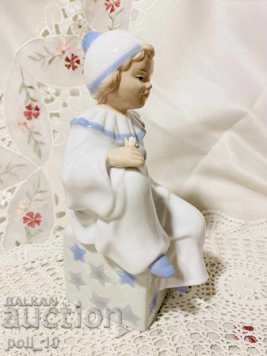 Livrarea figurina de portelan