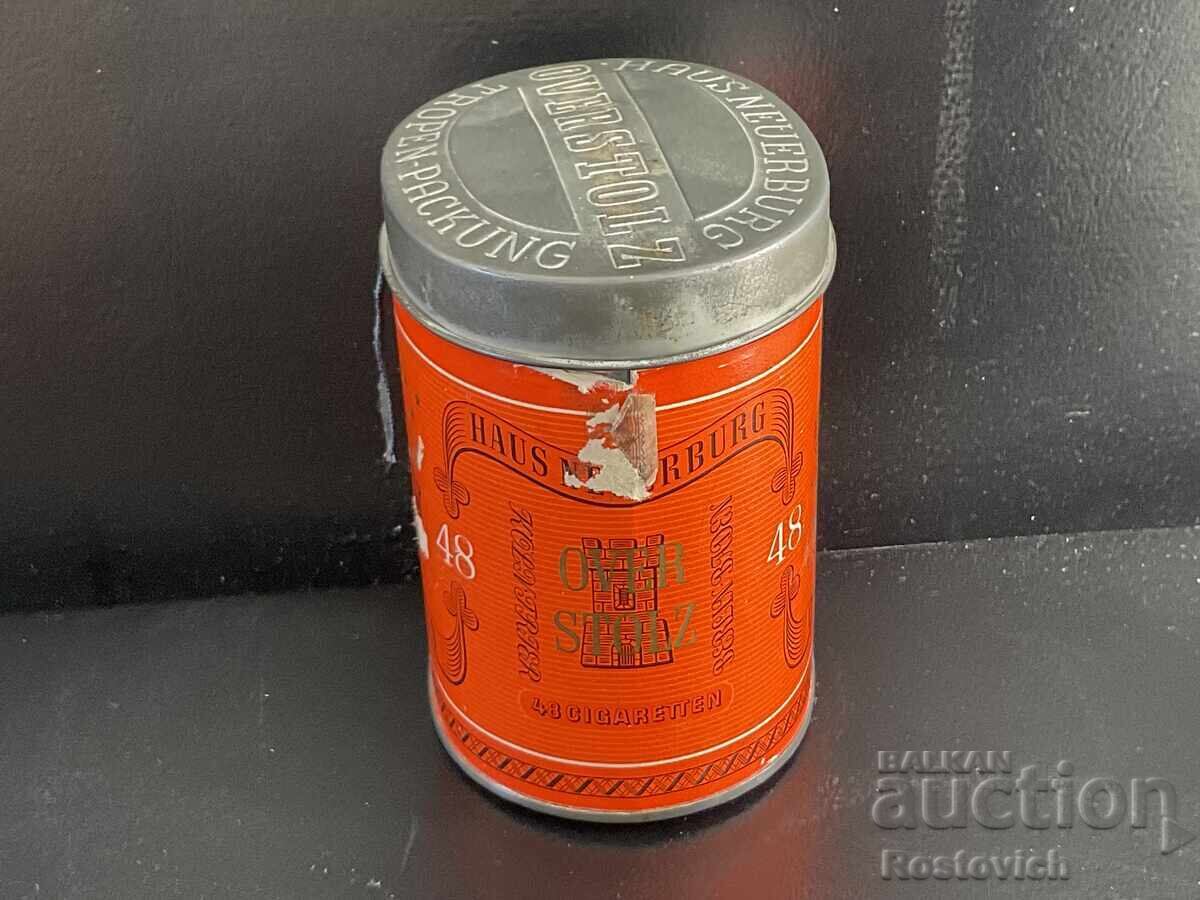 «Overstolz» cigarette tin, Haus Neuerburg. Germany. 1950 with price € 21.99 | 43.01 BGN «Overstolz» cigarette tin, Haus Neuerburg. Germany. 1950 with price € 21.99 | 43.01 BGN