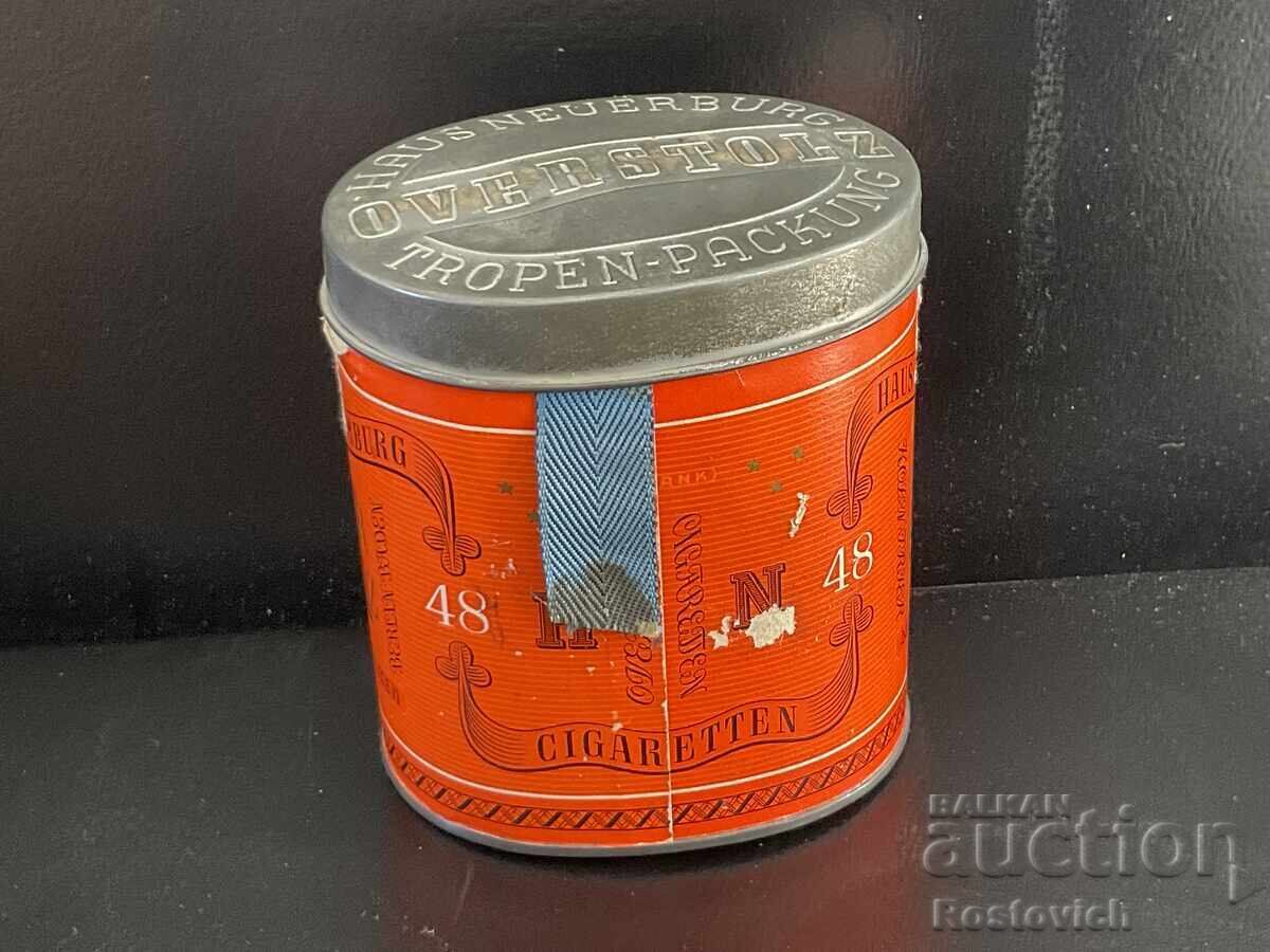 Auction «Overstolz» cigarette tin, Haus Neuerburg. Germany. 1950 Auction «Overstolz» cigarette tin, Haus Neuerburg. Germany. 1950
