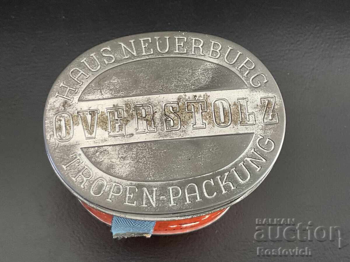 «Overstolz» cigarette tin, Haus Neuerburg. Germany. 1950 - 5 «Overstolz» cigarette tin, Haus Neuerburg. Germany. 1950 - 5