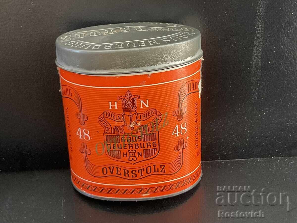 «Overstolz» cigarette tin, Haus Neuerburg. Germany. 1950 «Overstolz» cigarette tin, Haus Neuerburg. Germany. 1950