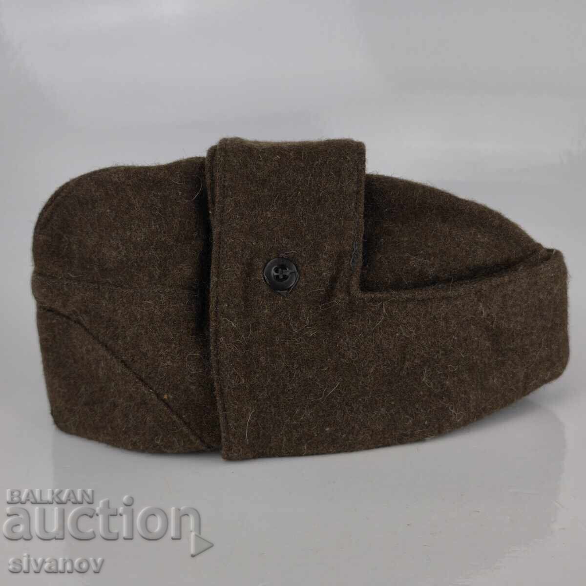 Căciulă de iarnă veche din lână a Armatei Bulgare, mărimea 58 #6408 cu preț € 11.99 | 23.45 BGN