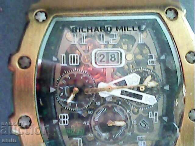 4АСОВНИК RiCHARD MILLE РАБОТИ ПЕРВЕКТНО РЕПЛИКА с цена € 50.00 | 97.79 лв.