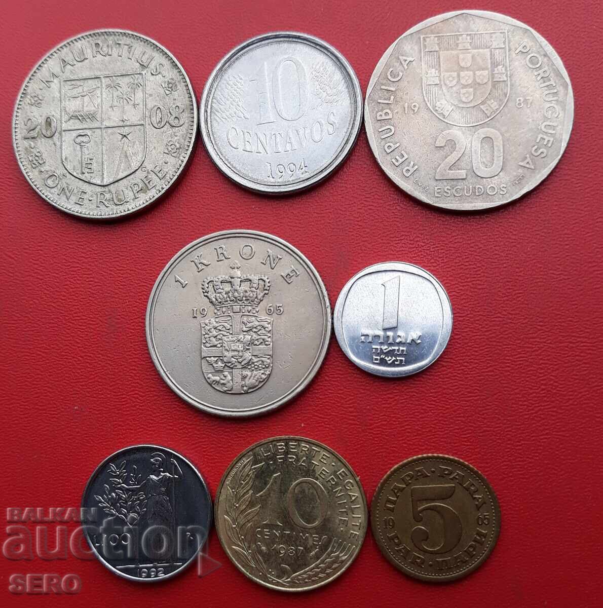 Mixed lot of 8 coins