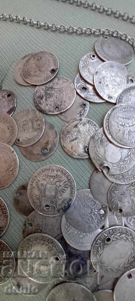 Collection of 53 silver kreuzers and 3 necklaces - 7