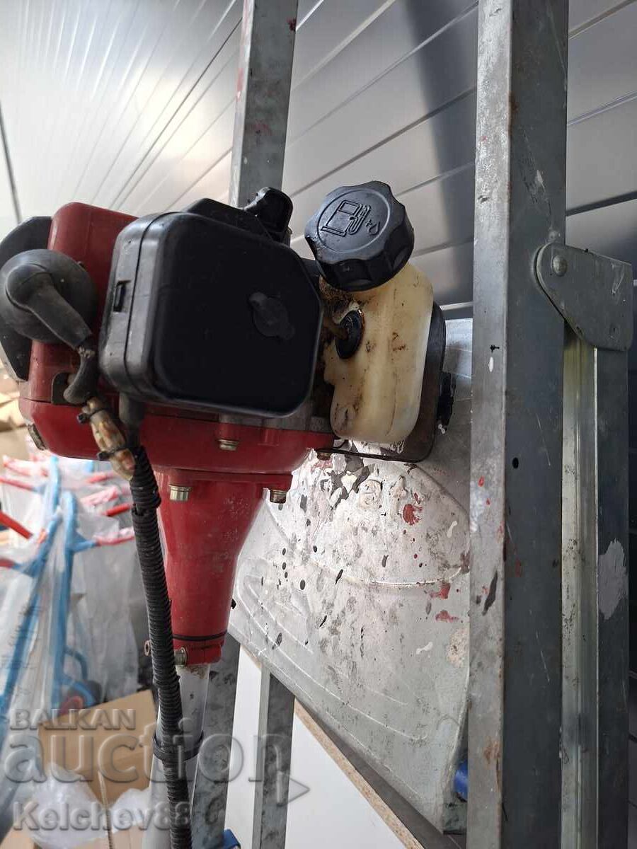 Βενζινοκίνητο χορτοκοπτικό με τιμή € 0.01 | 0.02 BGN