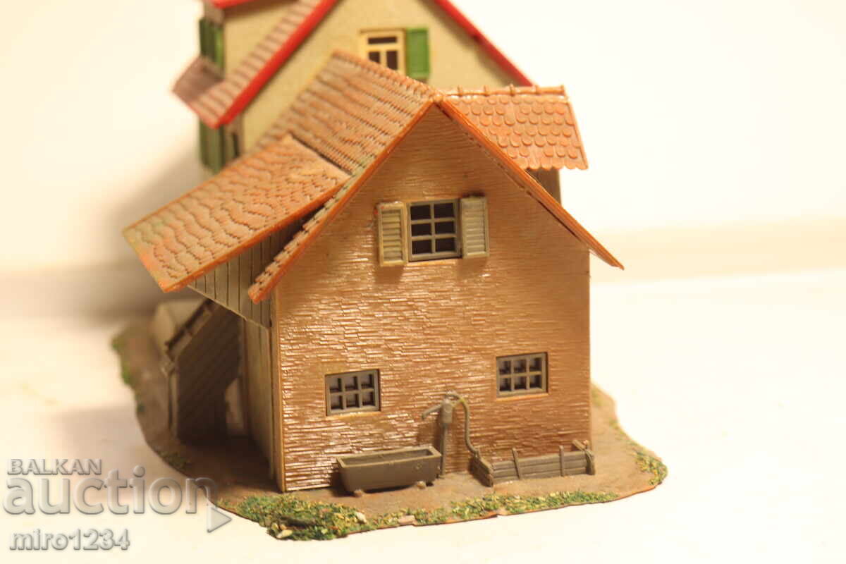 Livrarea H0 1/87 KIBRI CASĂ MACHETĂ CLĂDIRE MODEL FEROVIAR GARĂ Livrarea H0 1/87 KIBRI CASĂ MACHETĂ CLĂDIRE MODEL FEROVIAR GARĂ