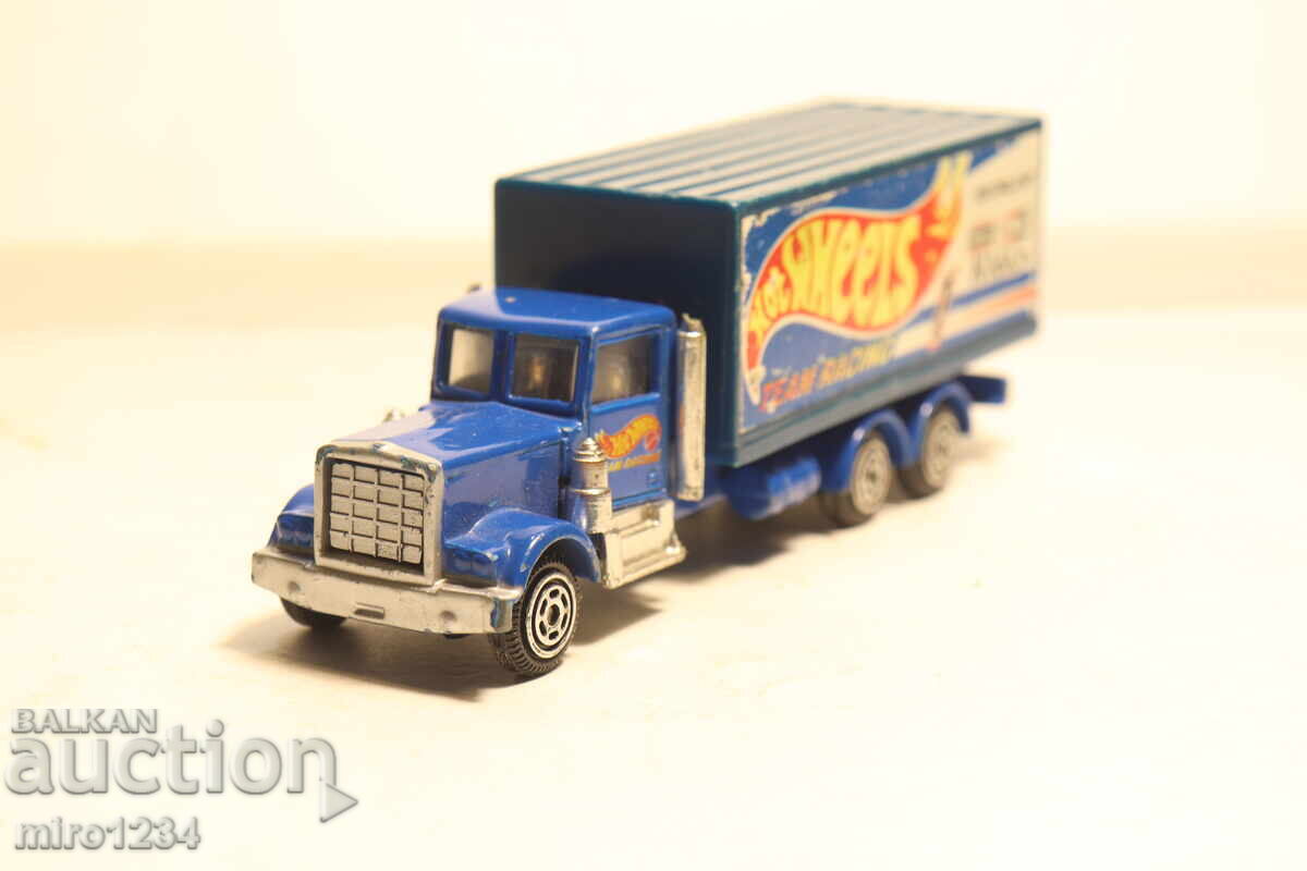 CAMION HOT WHEELS DUNLOP SCARA 1/64 MODEL MAȘINUȚĂ cu preț € 0.01 | 0.02 BGN CAMION HOT WHEELS DUNLOP SCARA 1/64 MODEL MAȘINUȚĂ cu preț € 0.01 | 0.02 BGN