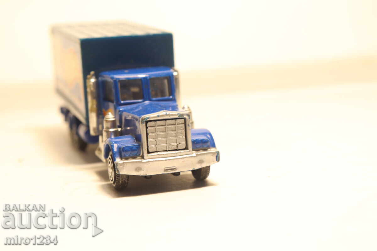 Licitație CAMION HOT WHEELS DUNLOP SCARA 1/64 MODEL MAȘINUȚĂ Licitație CAMION HOT WHEELS DUNLOP SCARA 1/64 MODEL MAȘINUȚĂ
