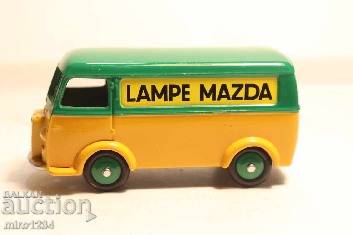 JUCĂRII DINKY PEUGEOT CAMION MODEL COLIȚĂ