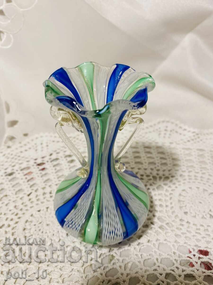 Vază sticlă Murano cu preț € 13.00 | 25.43 BGN