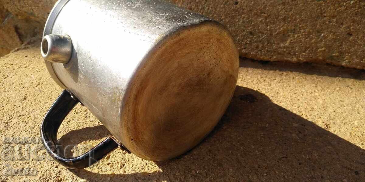 Ceaun de lapte din aluminiu din perioada socialistă, 1L - 5