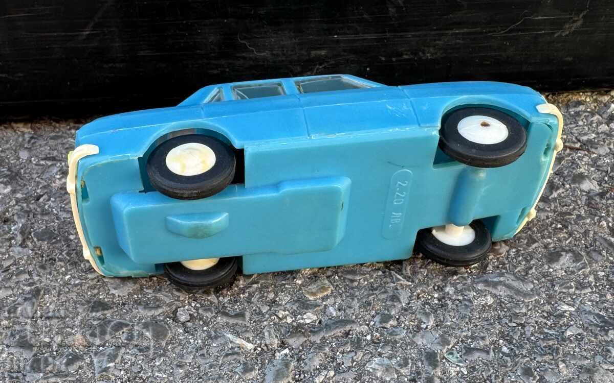 Wartburg Old Socialist Bulgarian plastic toy car model - 5
