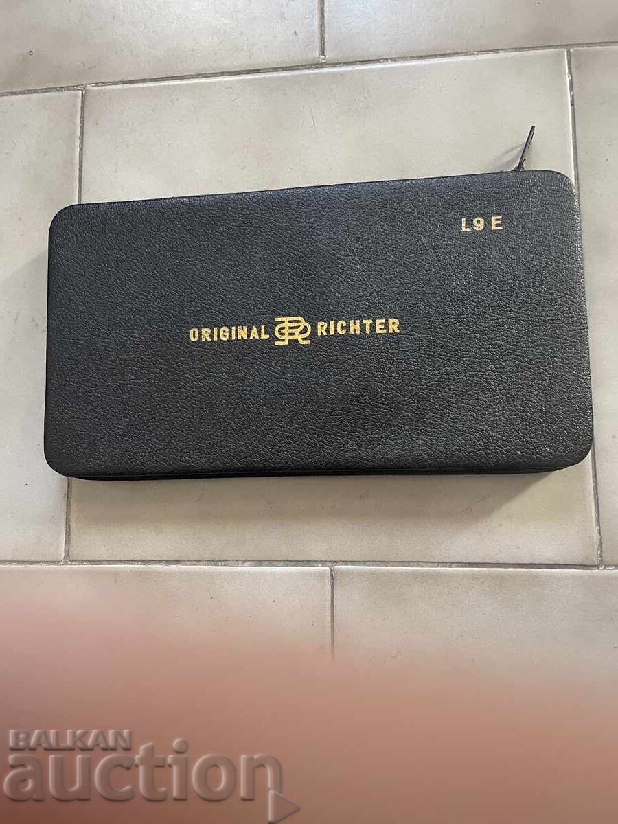 Set compasuri Richter