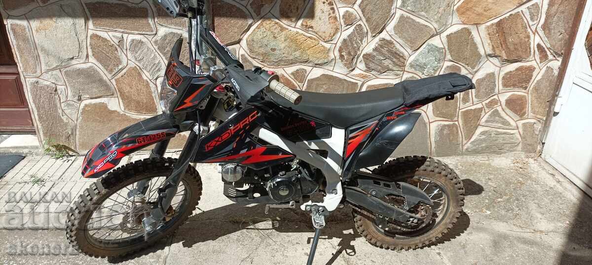 GT125S dirt bike with price € 1.00 | 1.96 BGN