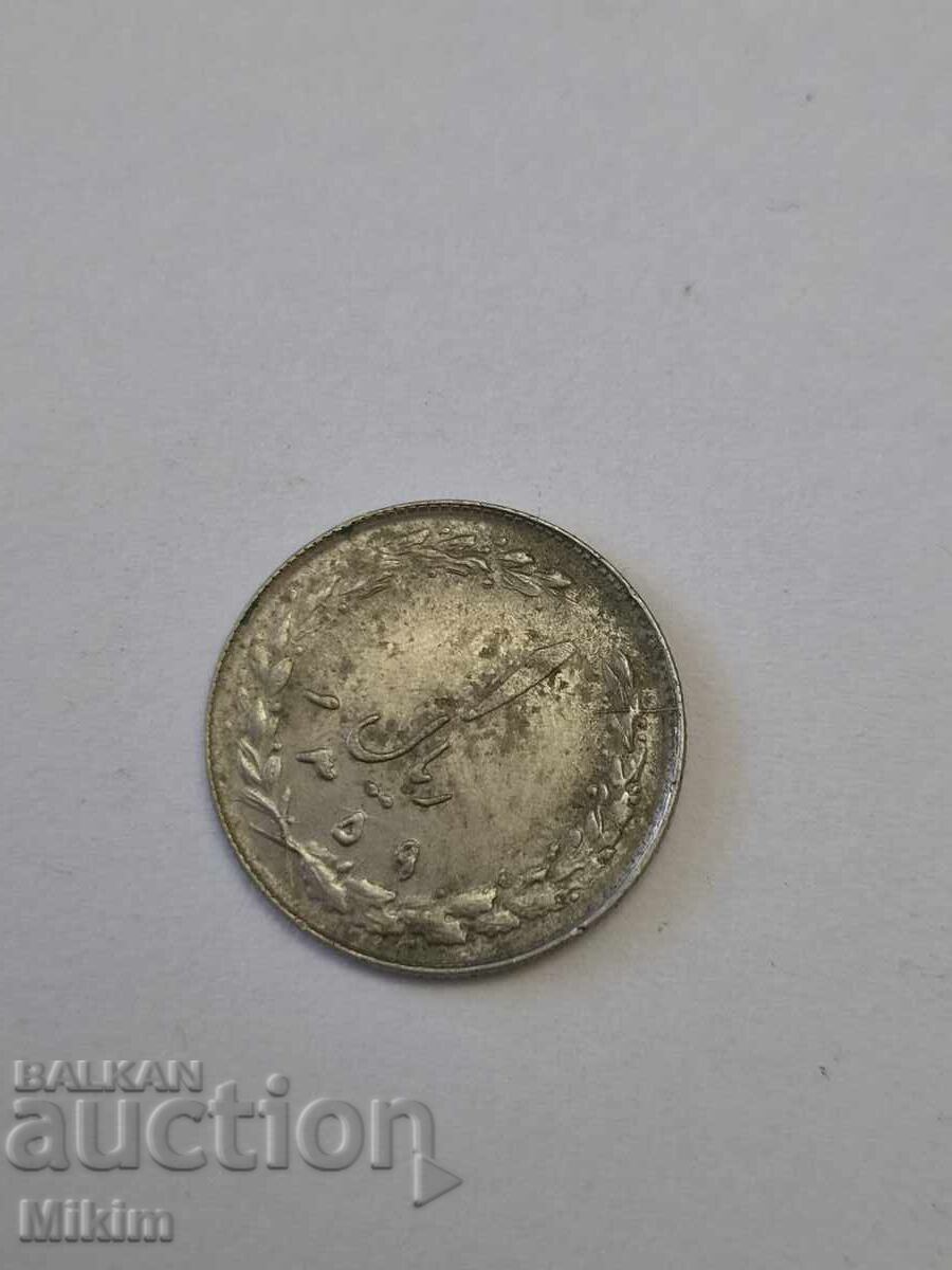 Монета 32