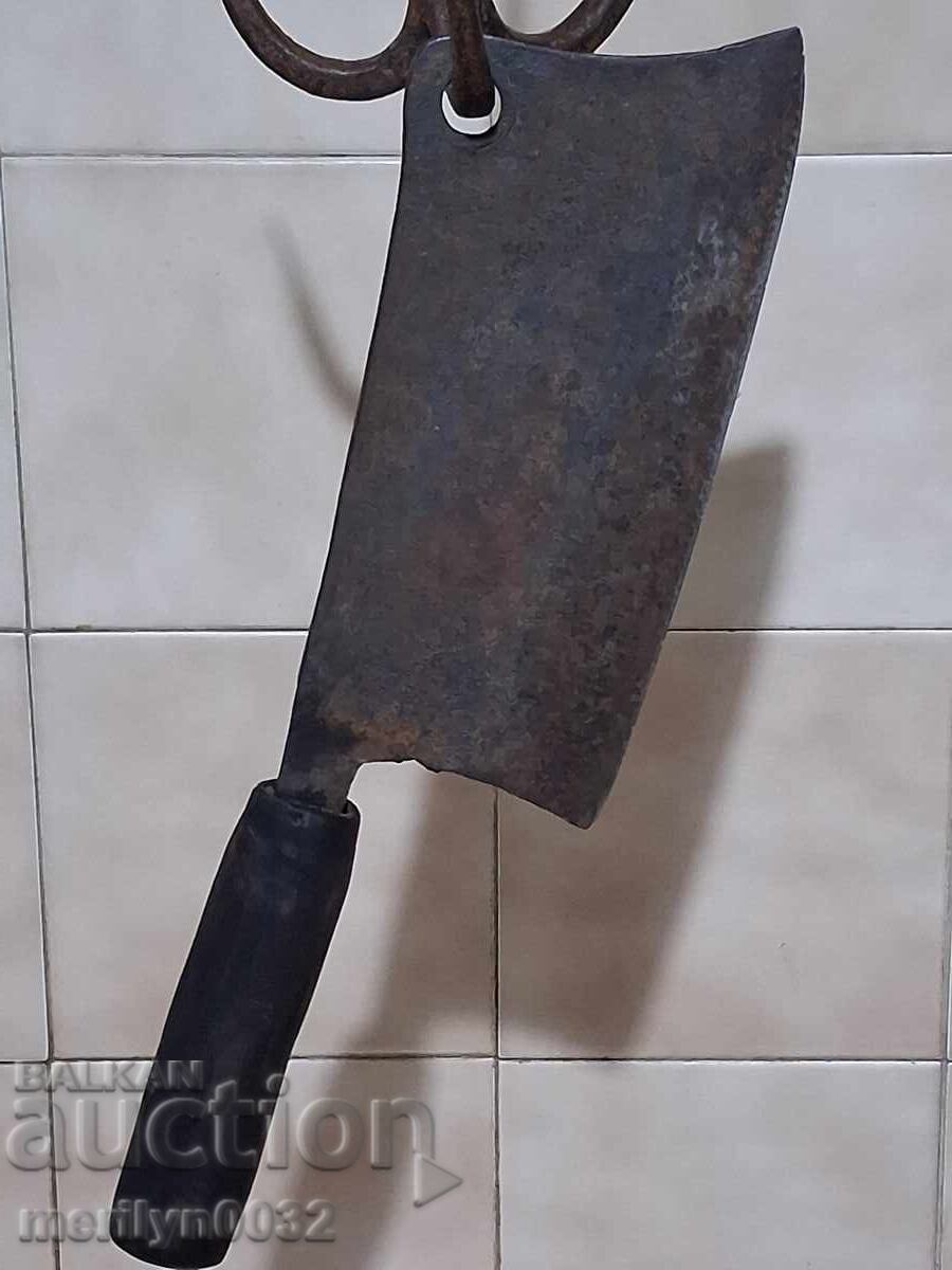 Sabie, lamă, cuțit, topor forjate manual