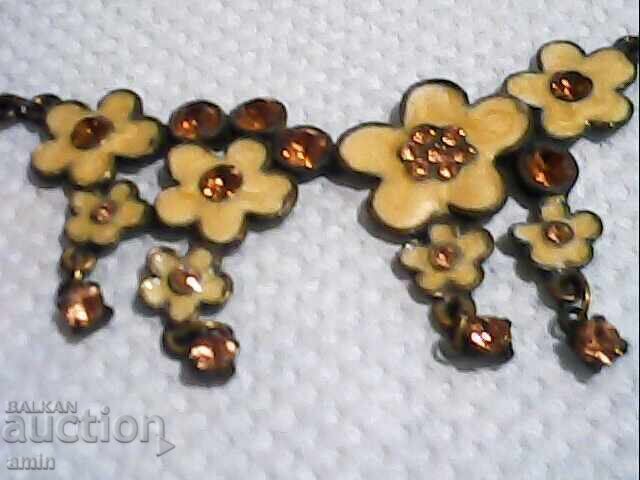 Frumos set de brățară cu chihlimbar cu preț € 4.00 | 7.82 BGN
