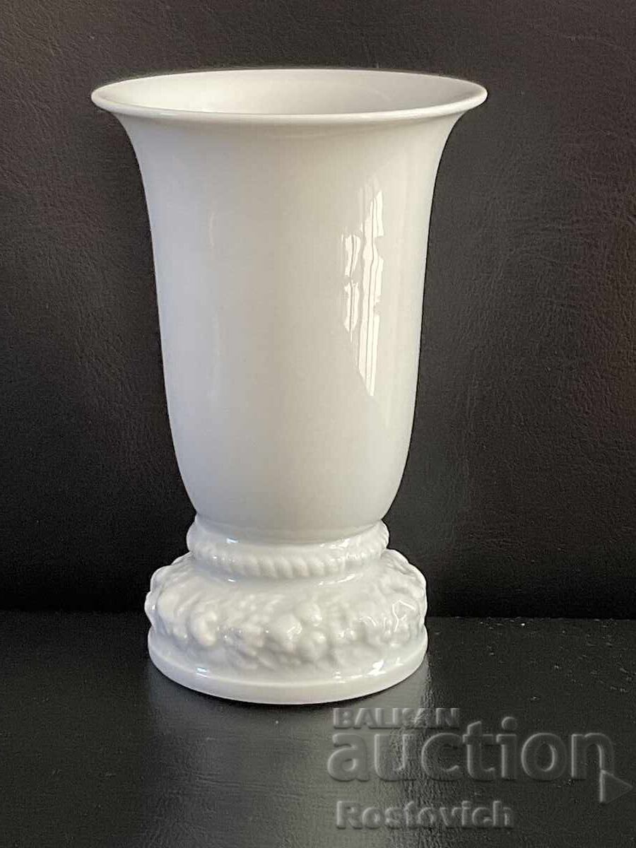 Ваза «Rosenthal» Maria White, Германия. с цена € 39.99 | 78.21 лв.