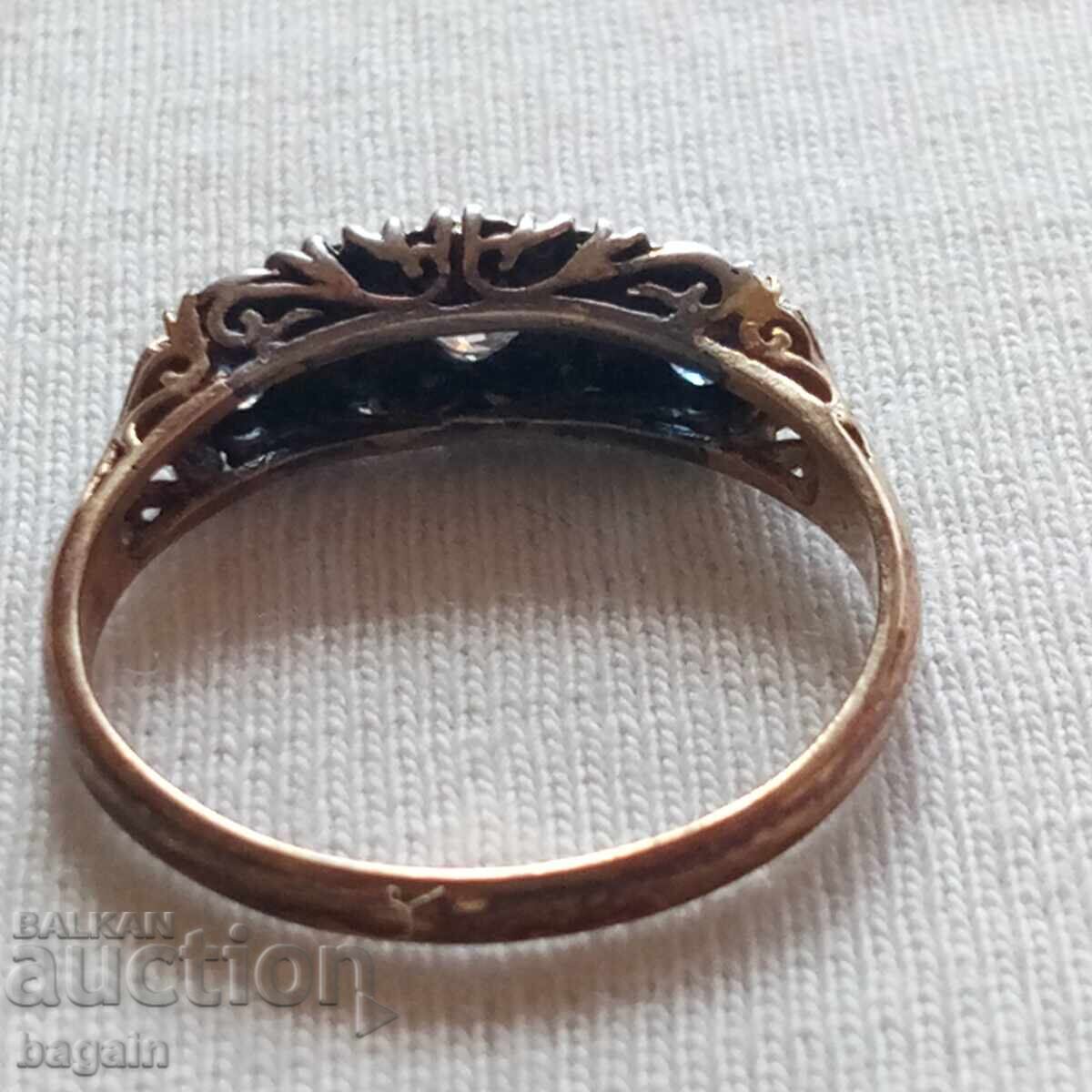 Auction Sapphire ring. Silver with gold plating Auction Sapphire ring. Silver with gold plating
