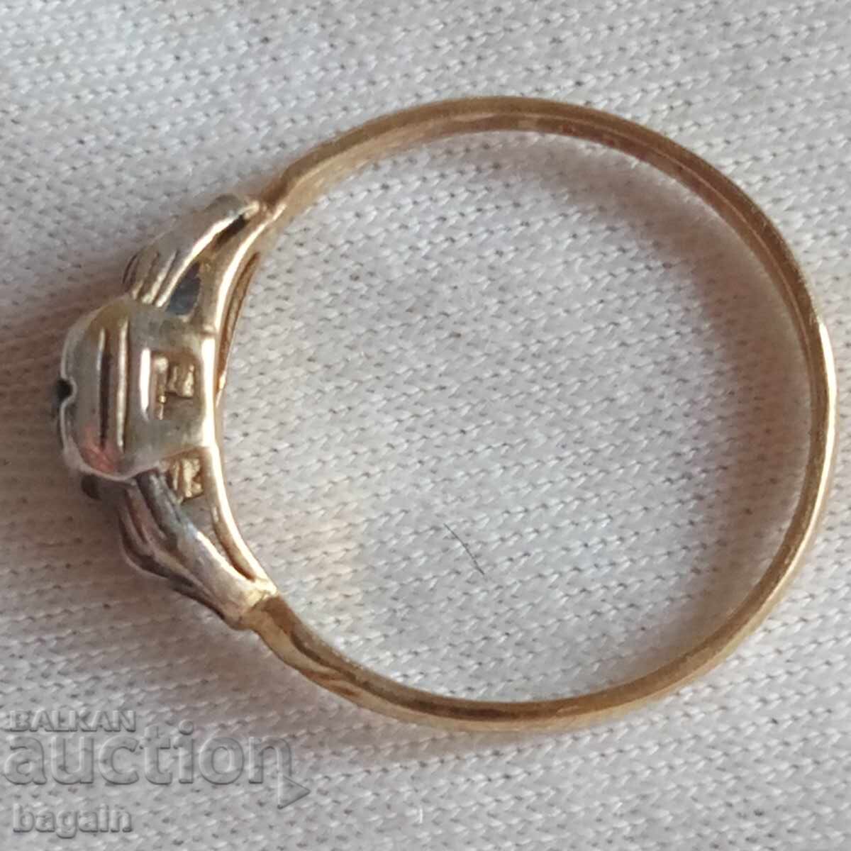 Auction Sapphire ring. Silver with gold plating Auction Sapphire ring. Silver with gold plating
