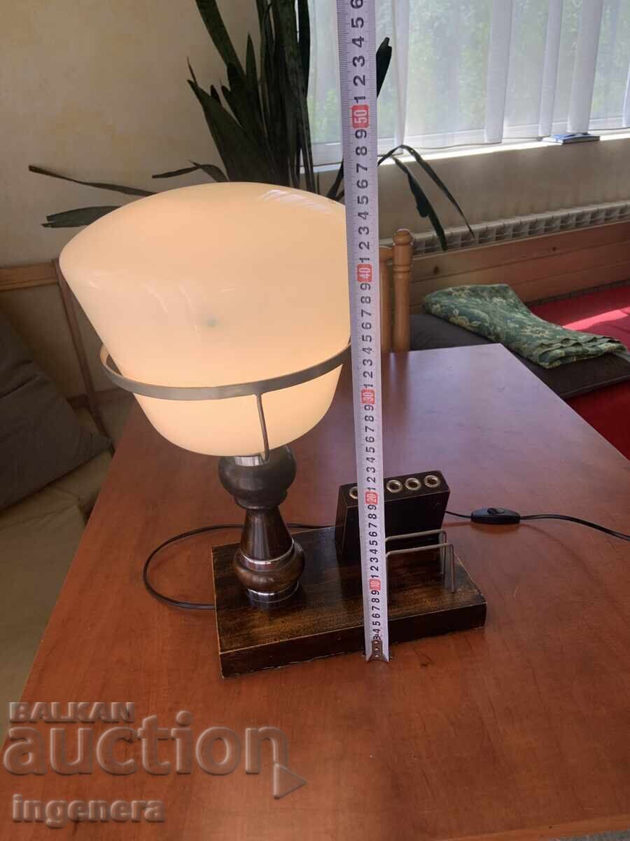 LAMPĂ DE BIROU RETRO SUPORT CĂRȚI DE VIZITĂ SUPORT CREIOANE LEMN cu preț € 35.00 | 68.45 BGN LAMPĂ DE BIROU RETRO SUPORT CĂRȚI DE VIZITĂ SUPORT CREIOANE LEMN cu preț € 35.00 | 68.45 BGN