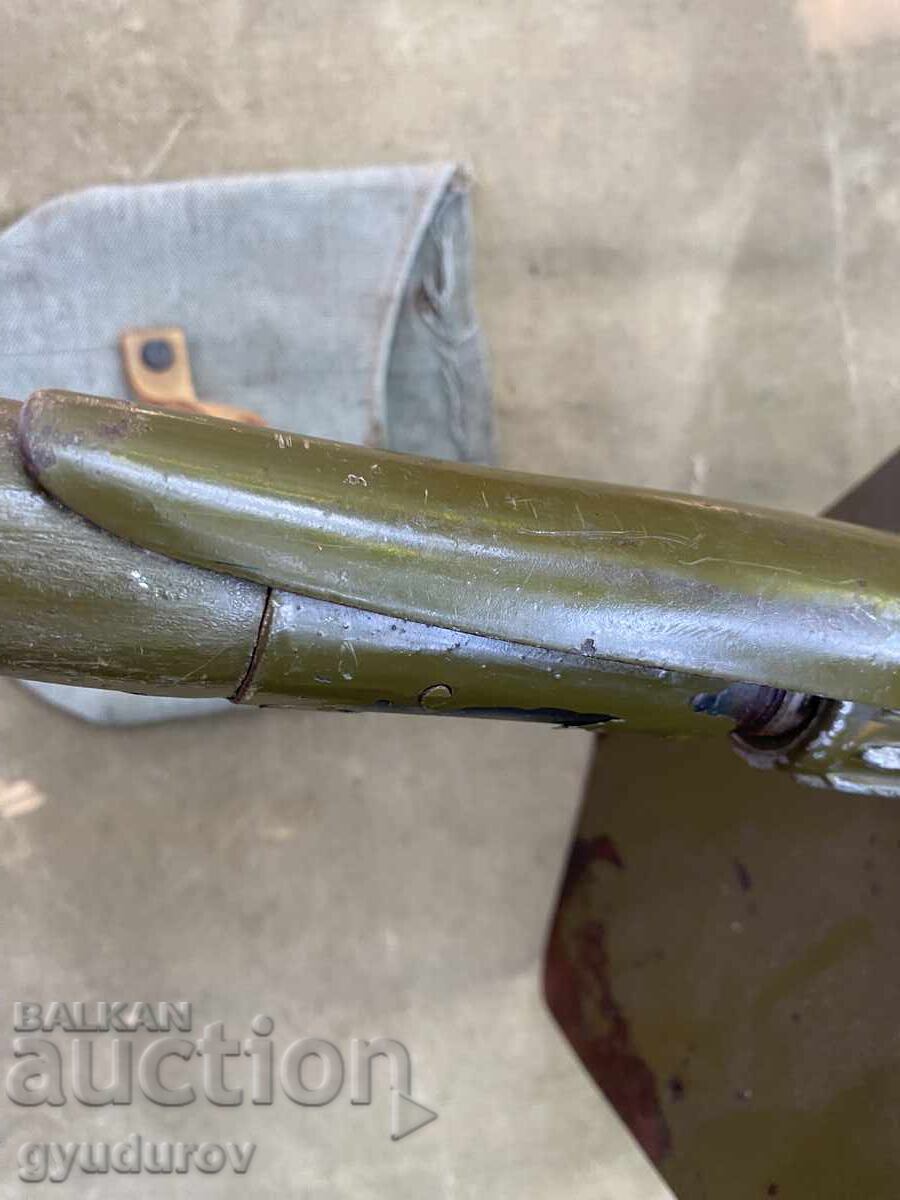 Entrenching tool - 5 Entrenching tool - 5