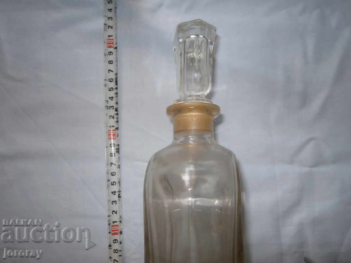 Licitație Carafă cu dop Licitație Carafă cu dop