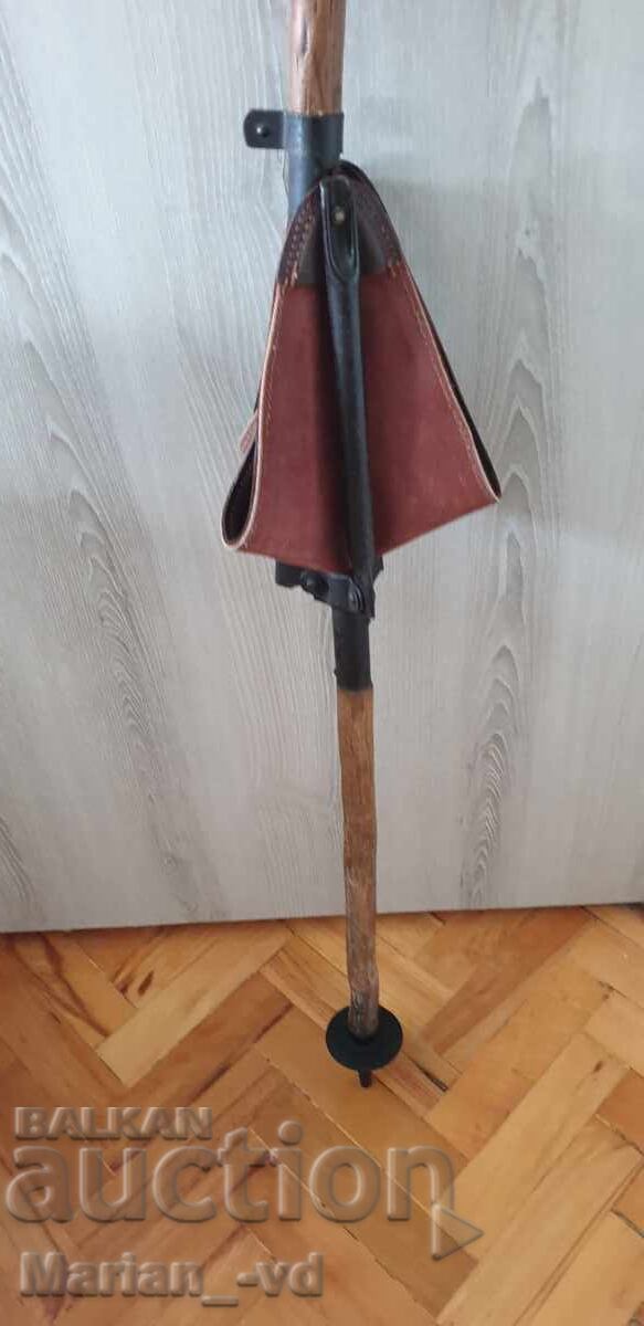 Δημοπρασία Κυνηγετικό κάθισμα - μπαστούνι Δημοπρασία Κυνηγετικό κάθισμα - μπαστούνι