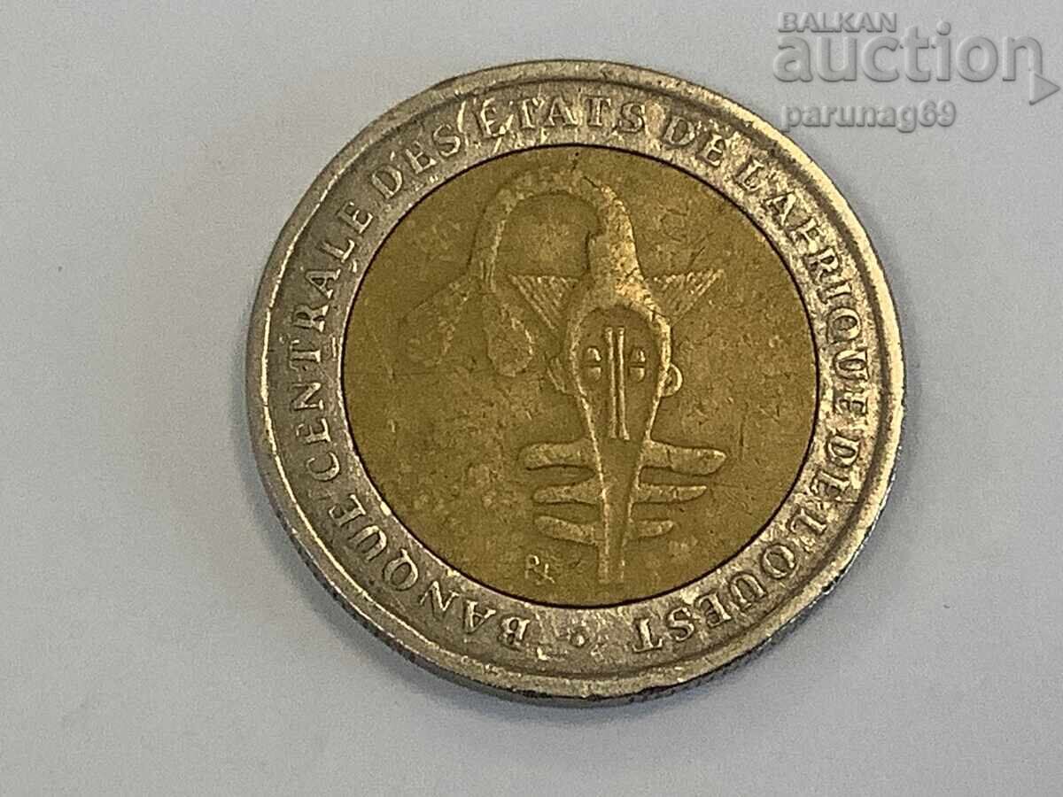 Западна Африка (BCEAO) 200 франка 2004 година с цена € 1.00 | 1.96 лв.