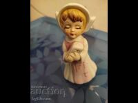 Figurină călugăriță din porțelan biscuit