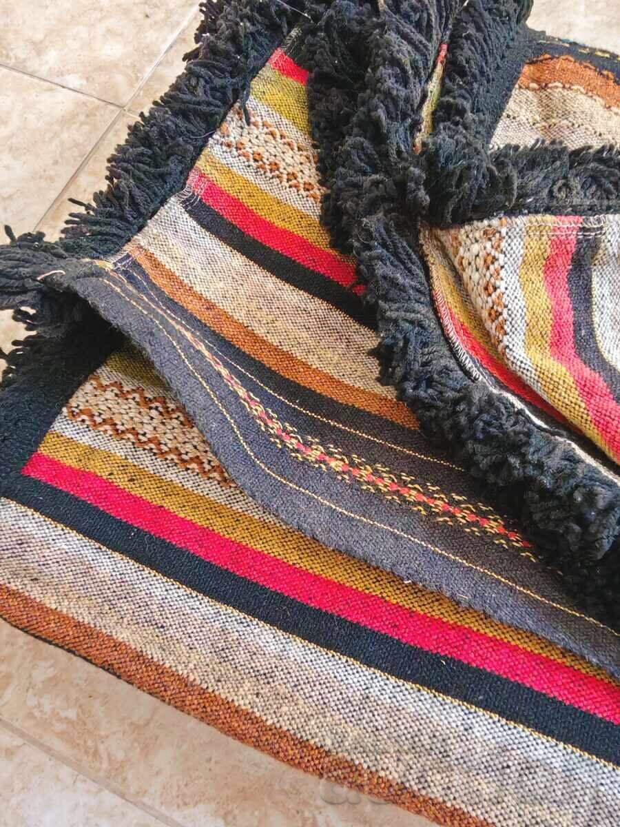 Δημοπρασία Αρχαίο βαμβακερό χαλί/κάλυμμα/ριχτάρι κρεβατιού 145/245 εκ Δημοπρασία Αρχαίο βαμβακερό χαλί/κάλυμμα/ριχτάρι κρεβατιού 145/245 εκ