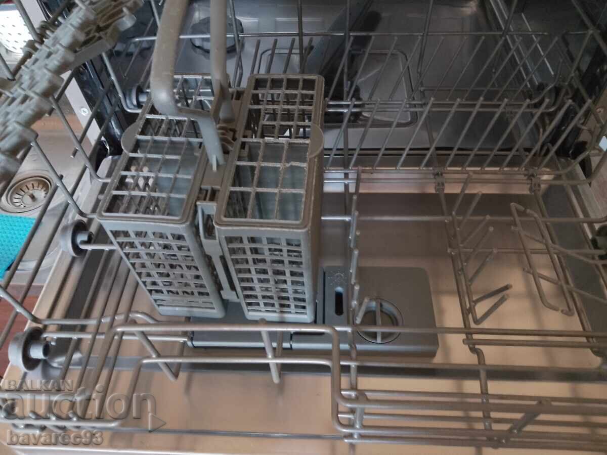 Delivery of ARISTON dishwasher