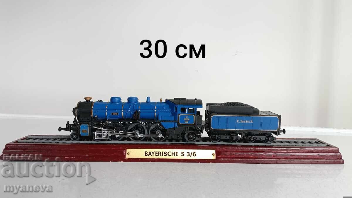 Collectible locomotive models