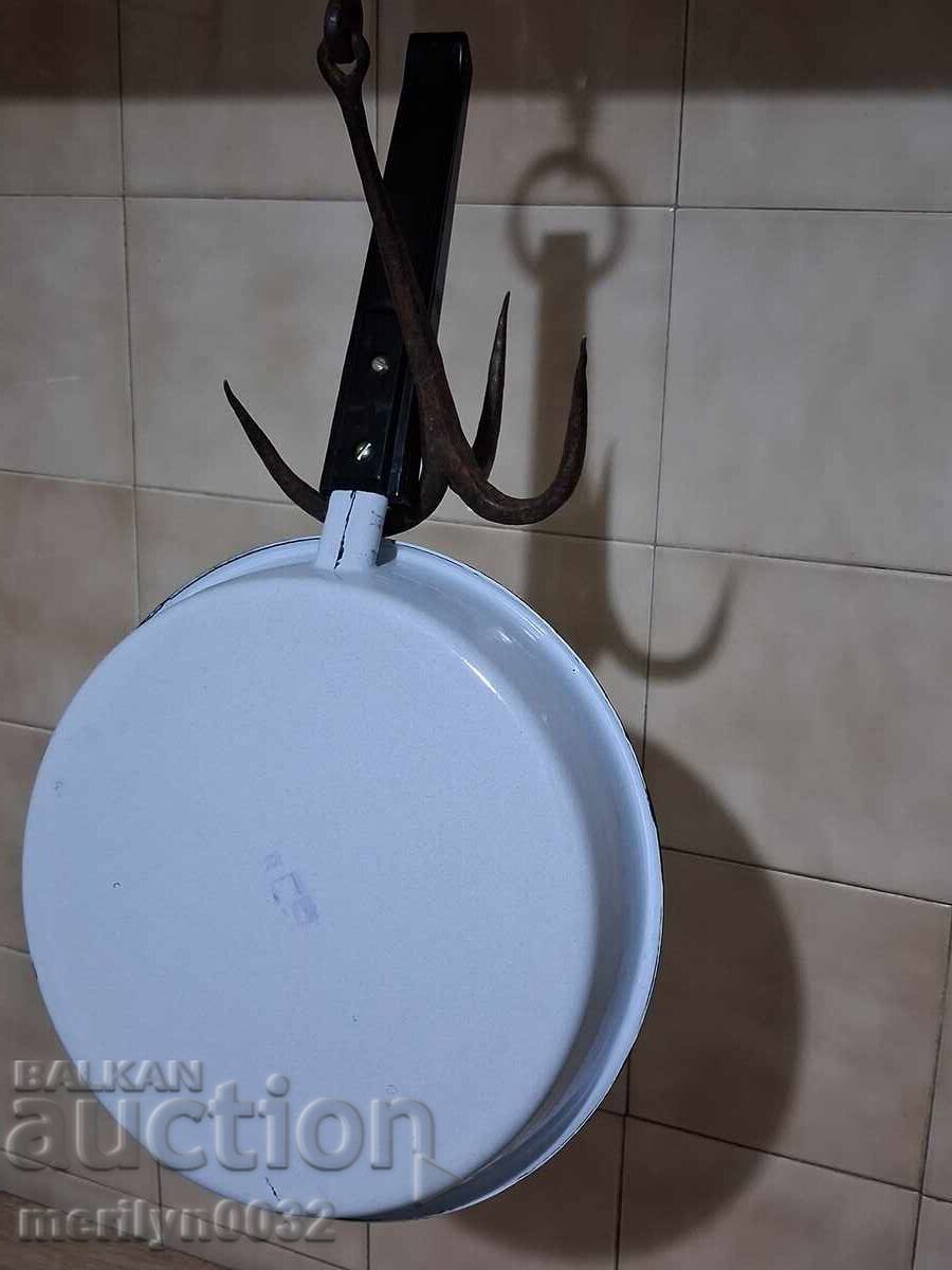 Εμαγιέ σκεύος τηγάνι εμαγιέ 1981 εργοστάσιο "Pobeda" Σούμεν ΛΔΒ με τιμή € 28.12 | 55.00 BGN