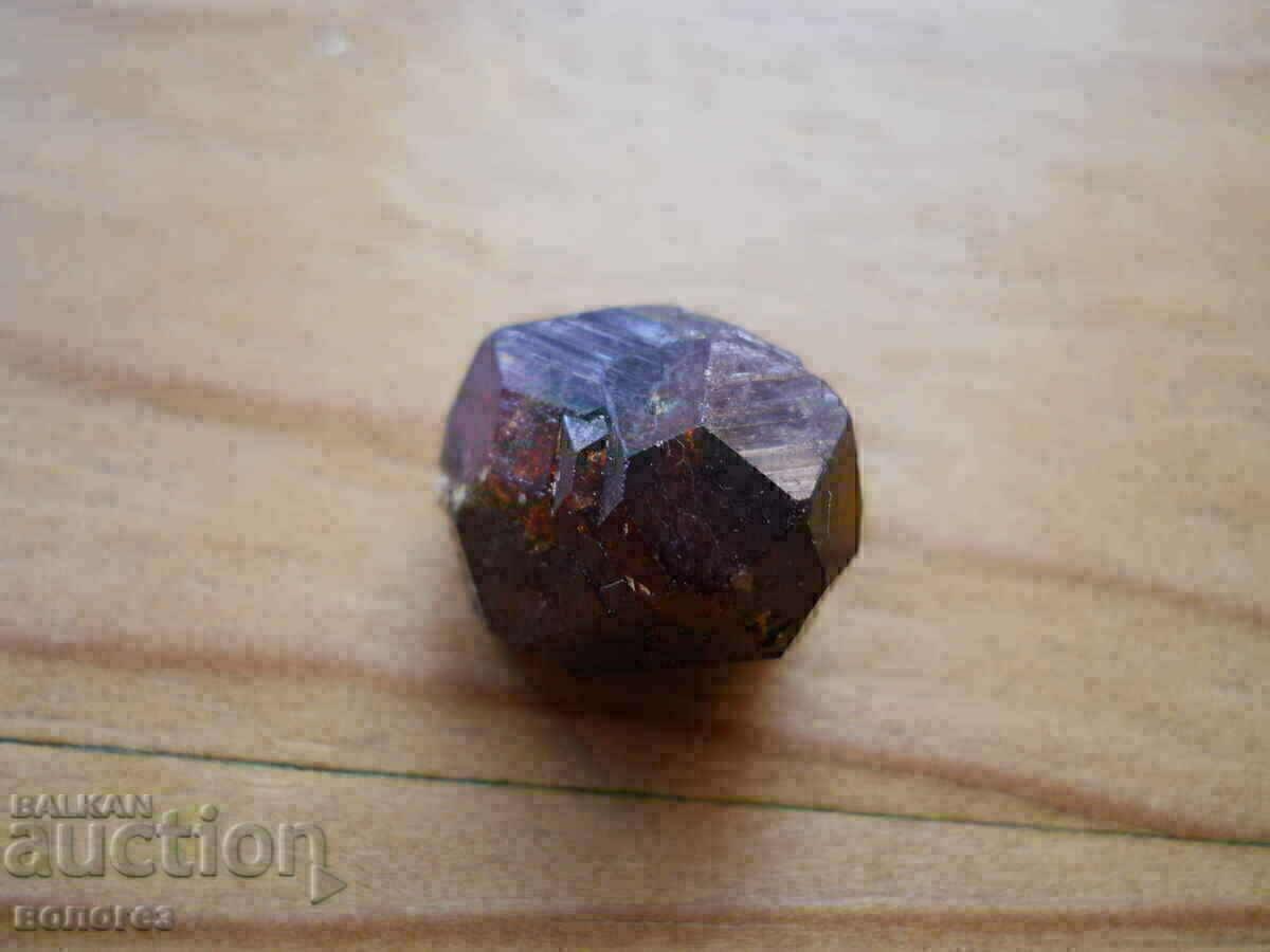 Auction  Garnet