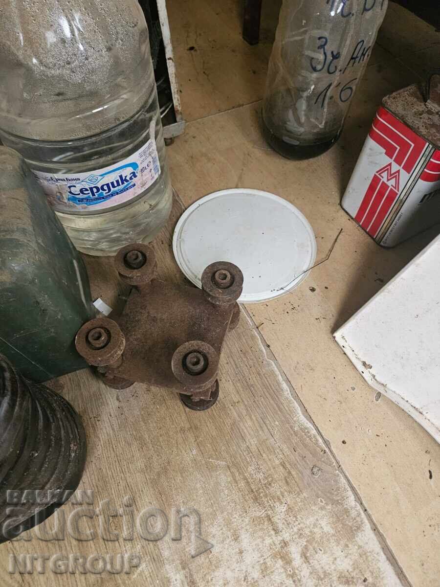 Materiale chimice pentru tratarea suprafețelor pieselor