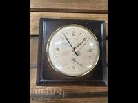 Vintage μετεωρολογικός σταθμός (επιτοίχιο βαρόμετρο και θερμόμετρο)
