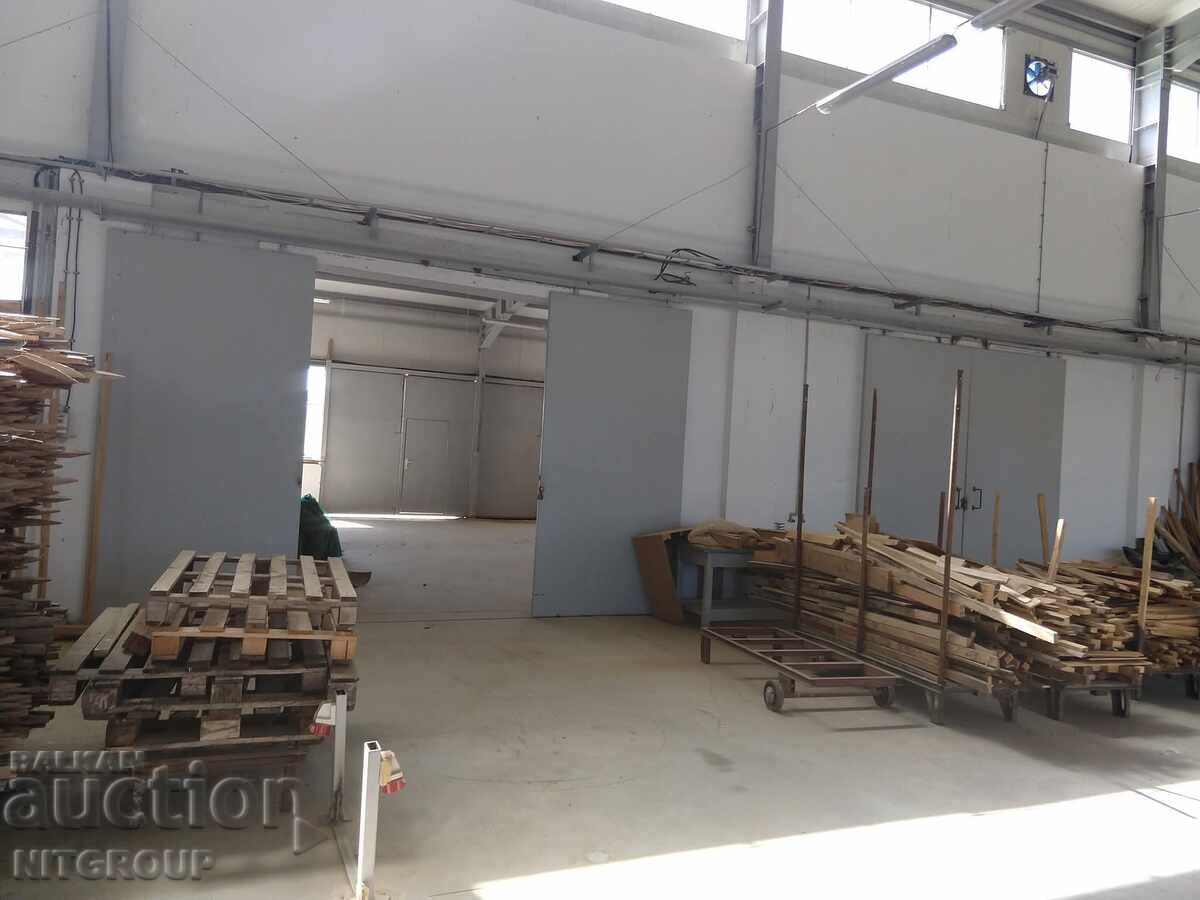 Cutting tools and consumables in woodworking with price € 1000.00 | 1955.84 BGN Cutting tools and consumables in woodworking with price € 1000.00 | 1955.84 BGN