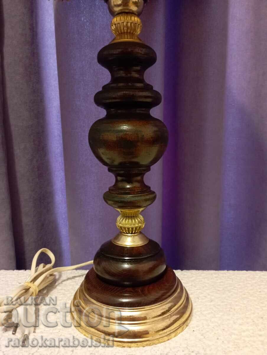 Голяма старинна лампа с красив абажур с цена € 79.90 | 156.27 лв.