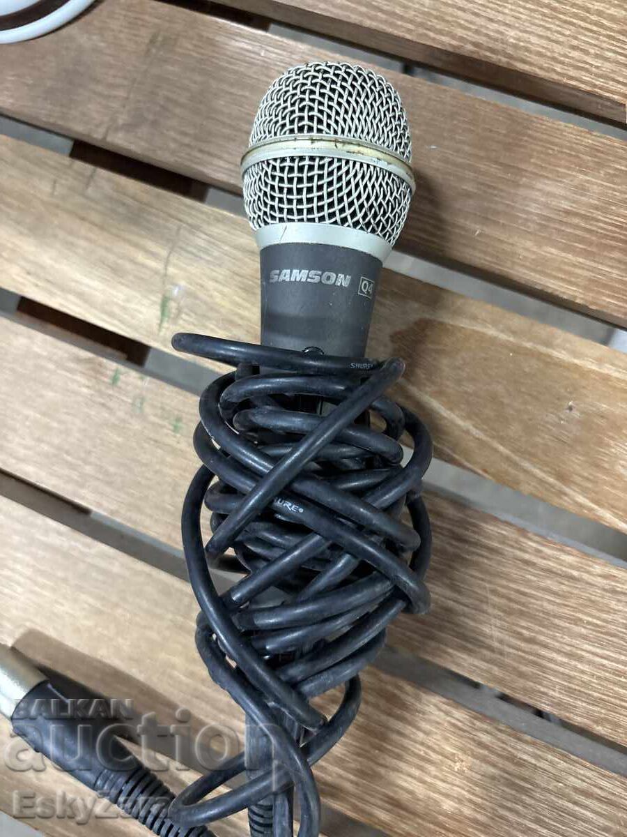 Μικρόφωνο με καλώδιο